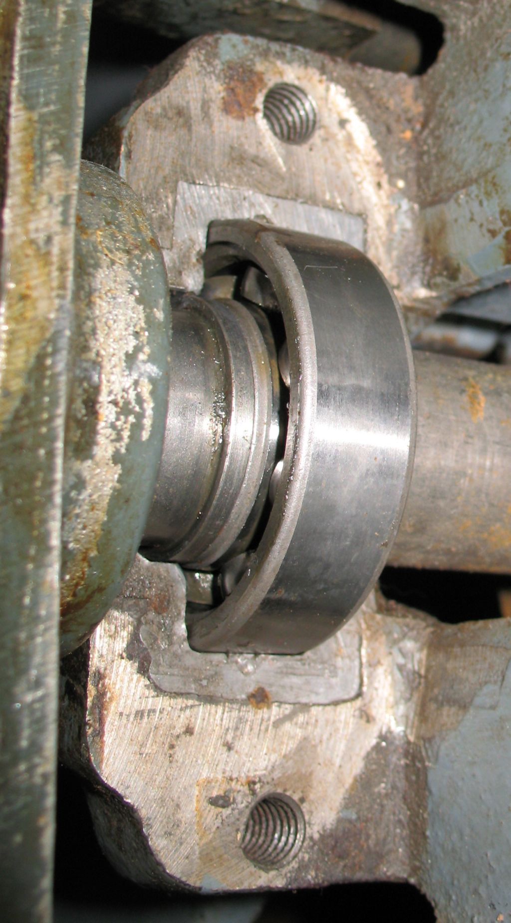 Cutterhead Bearing Captured in Babbitt